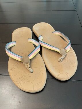 Roxy Tan Flip Flops with Striped Rainbow Webbing